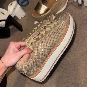 Chelsea & Violet Gold Glitter Platform Sneakers